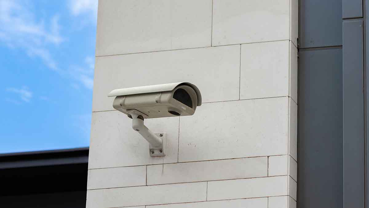 The-Best-Outdoor-CCTV-00